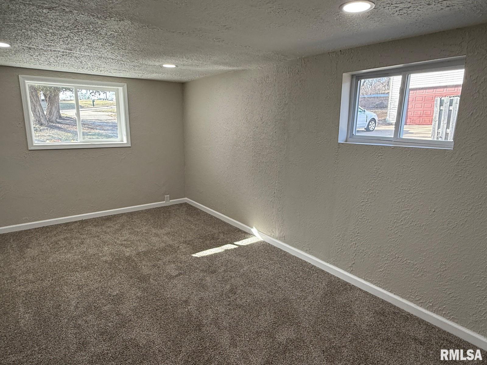 3212 N Harvard Avenue, Peoria, Illinois image 24