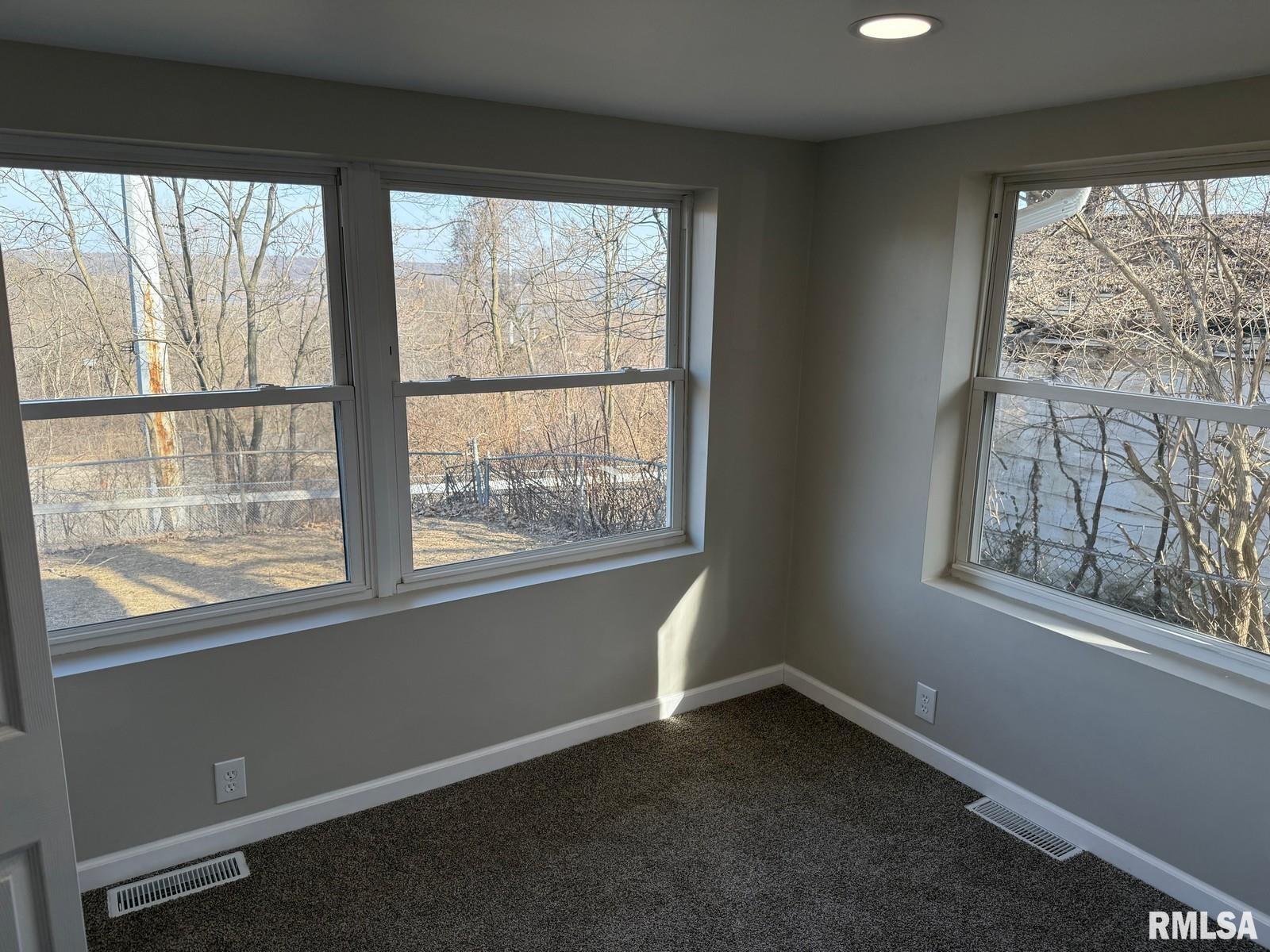 3212 N Harvard Avenue, Peoria, Illinois image 23