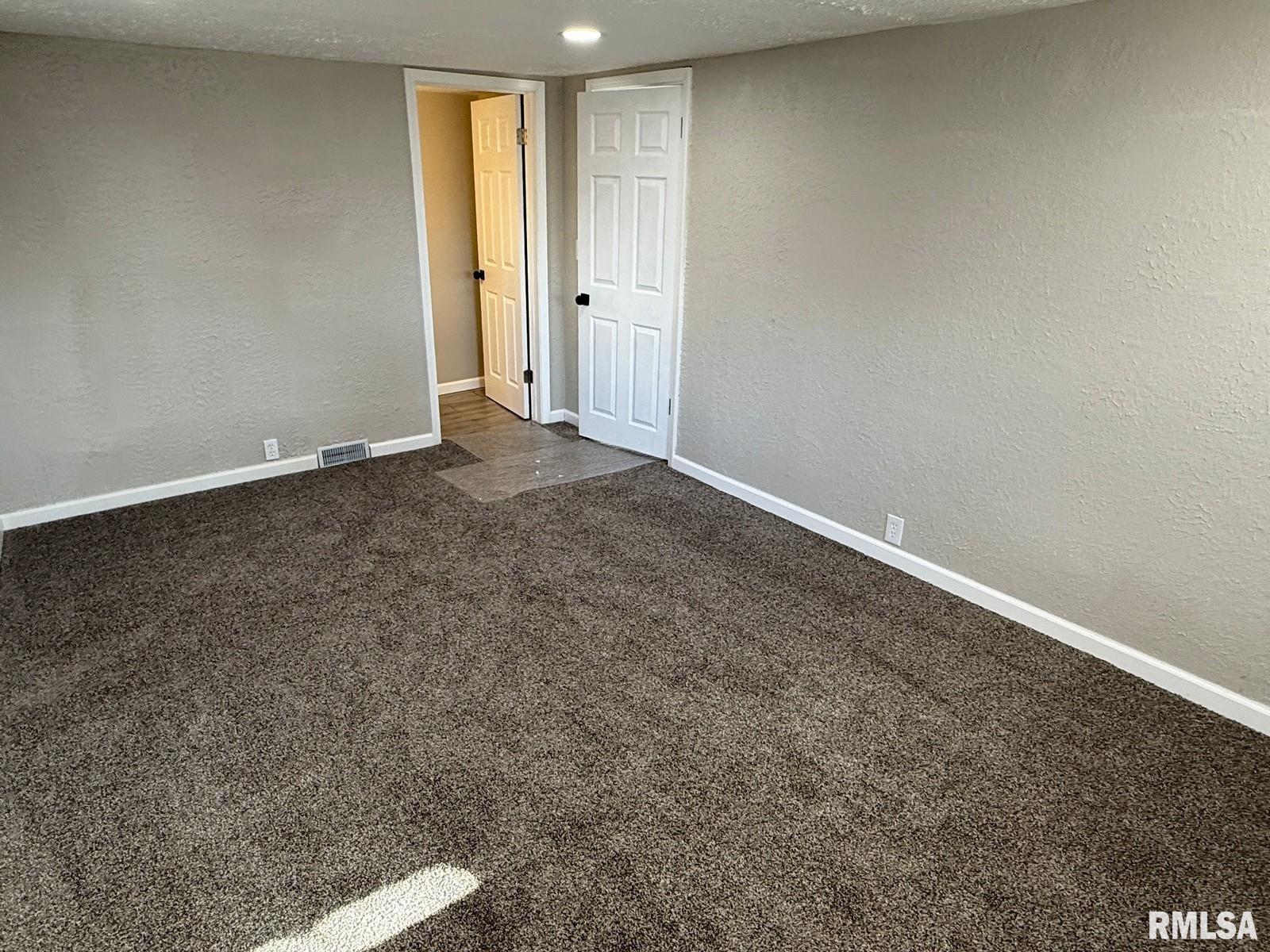 3212 N Harvard Avenue, Peoria, Illinois image 26