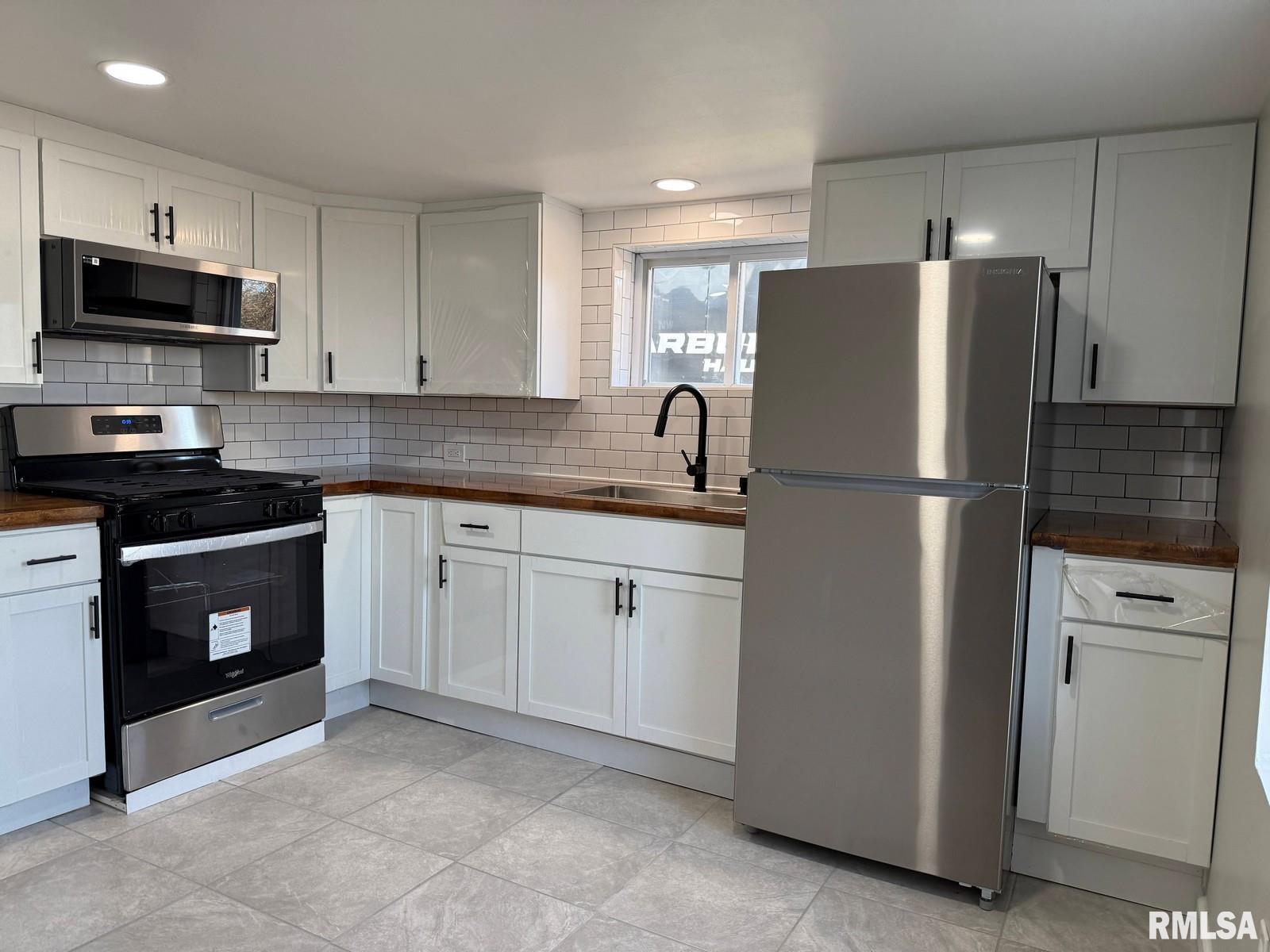 3212 N Harvard Avenue, Peoria, Illinois image 9