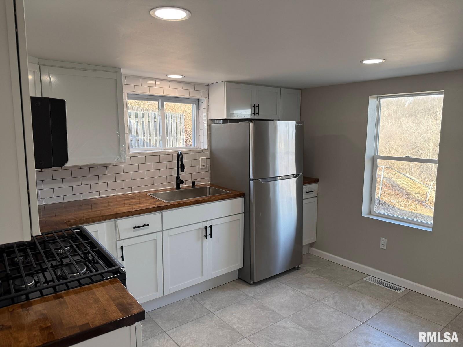 3212 N Harvard Avenue, Peoria, Illinois image 7