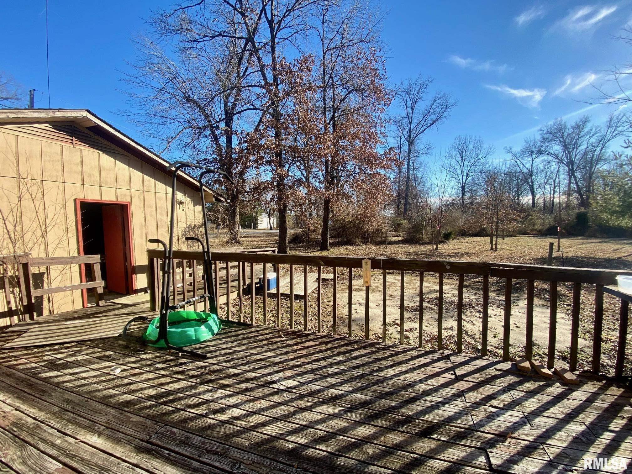 1005 S Pine Tree Drive, Carterville, Illinois image 7