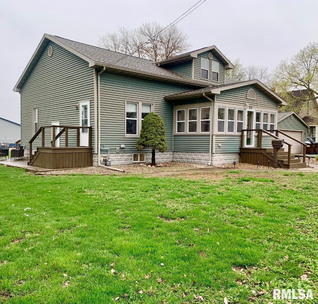 202 W Mound Street, Girard, Illinois image 26