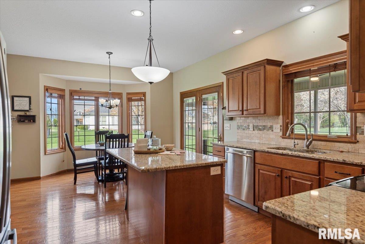 29 Elizabeth Place, Jacksonville, Illinois image 16