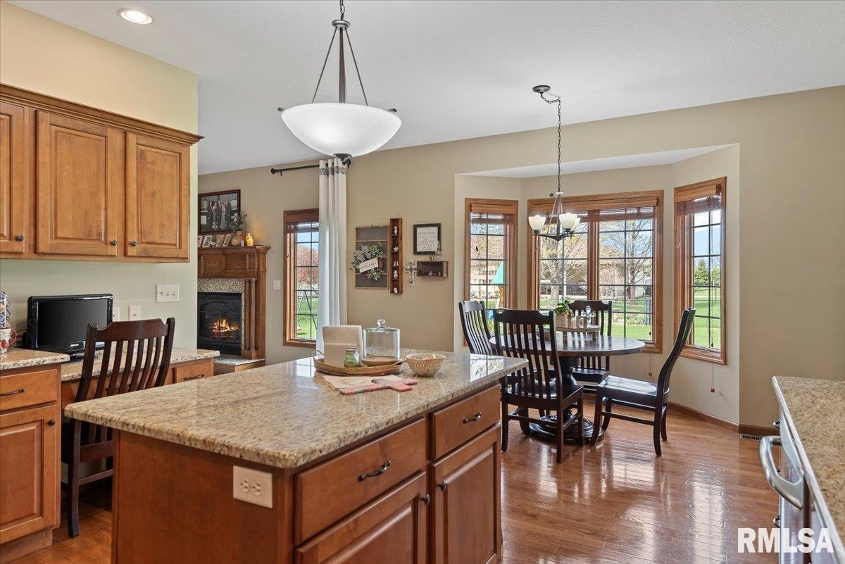 29 Elizabeth Place, Jacksonville, Illinois image 15