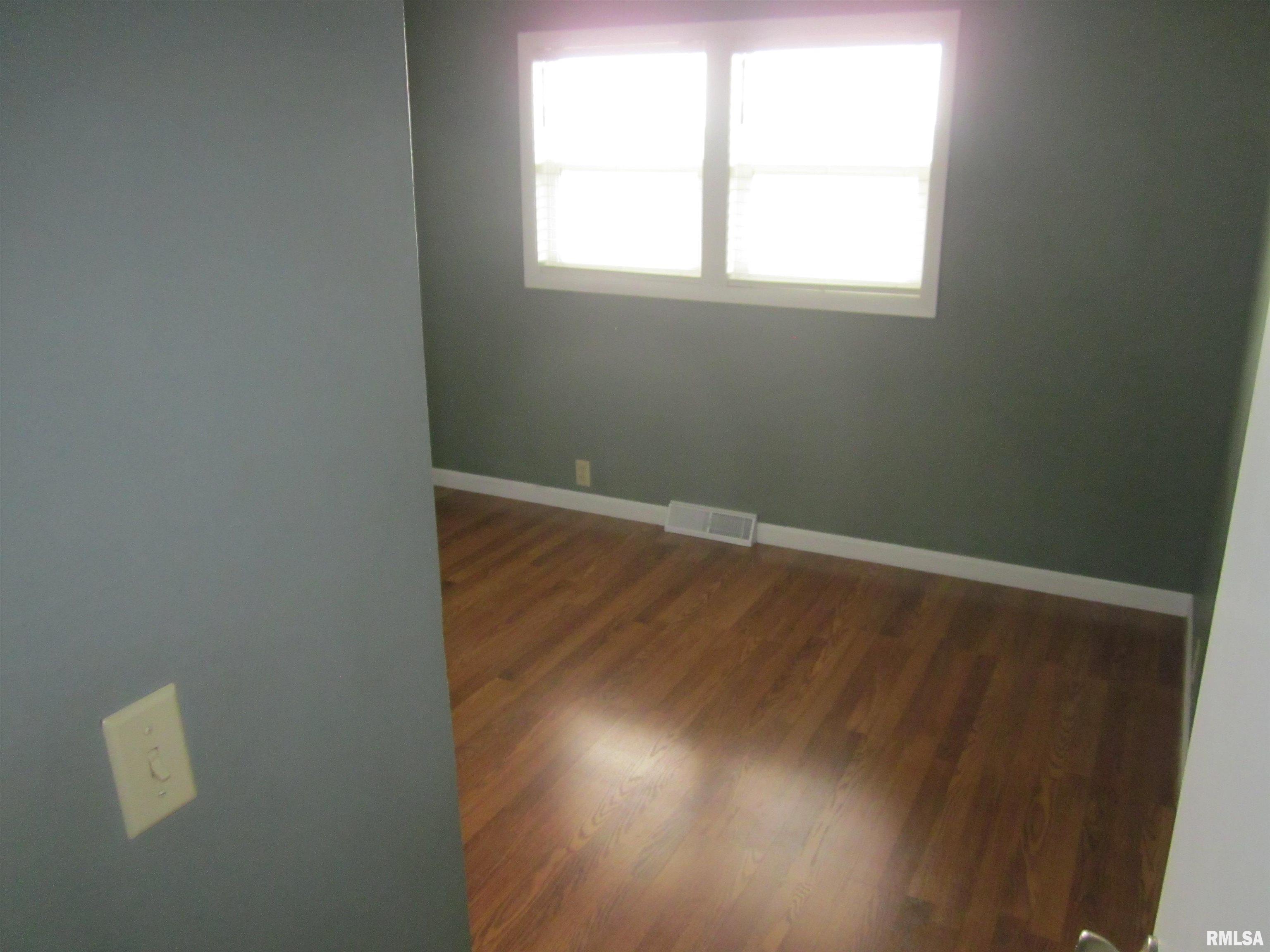 16827 2850 E, Forest City, Illinois image 11