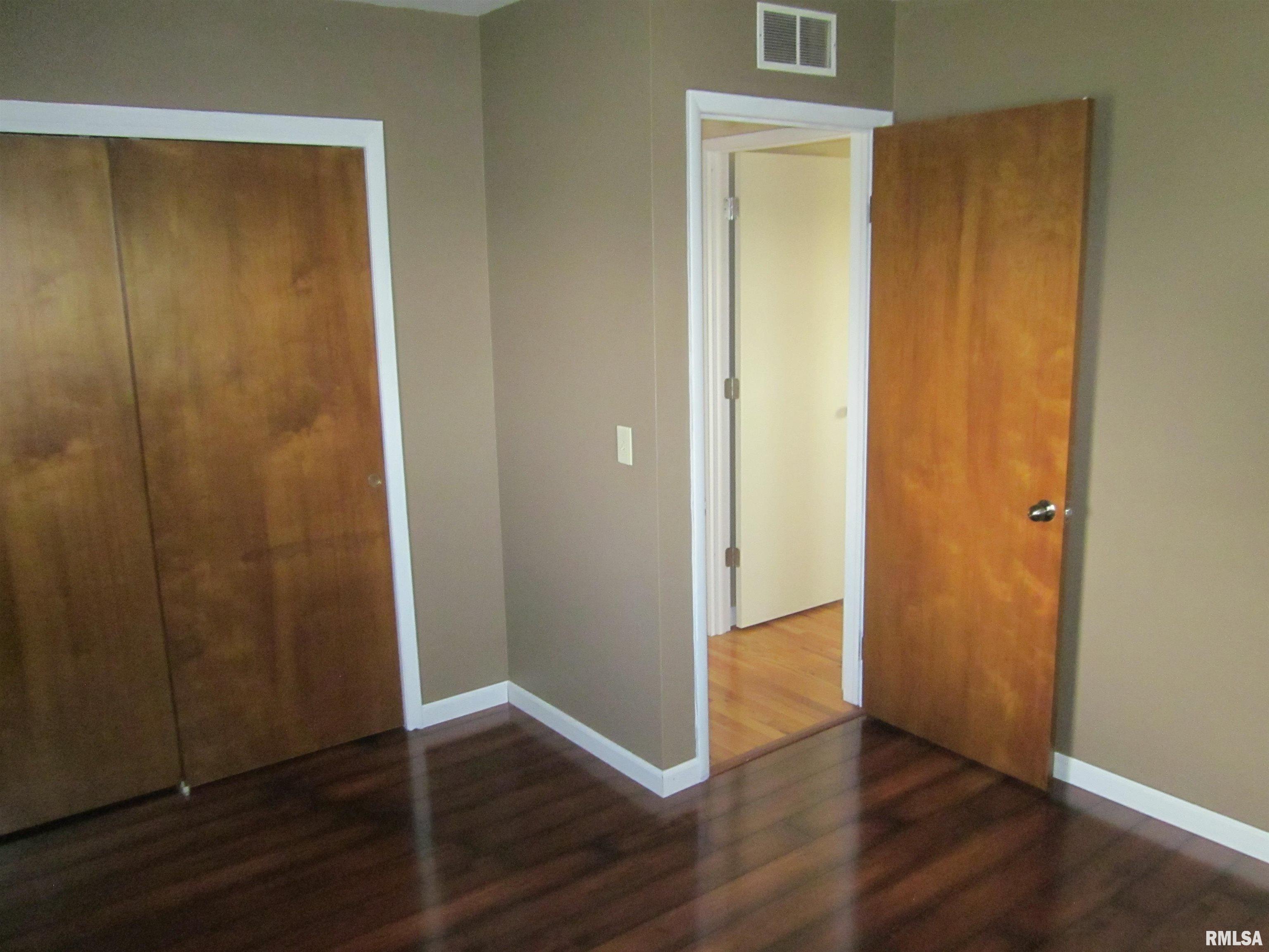 16827 2850 E, Forest City, Illinois image 13