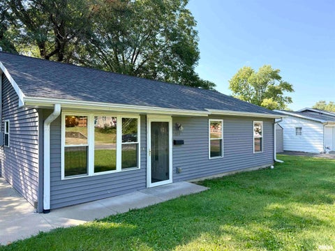 Homes For Sale - 1024 S 16th Street<br/> Quincy, IL 62301