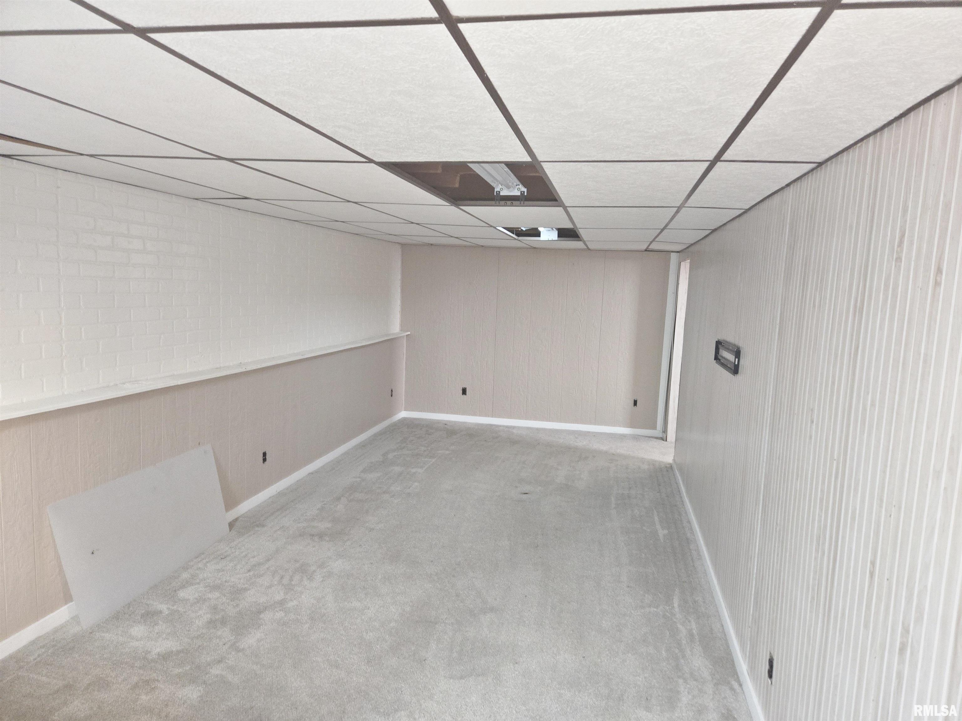 502 N 5th Street, Eldridge, Iowa image 30