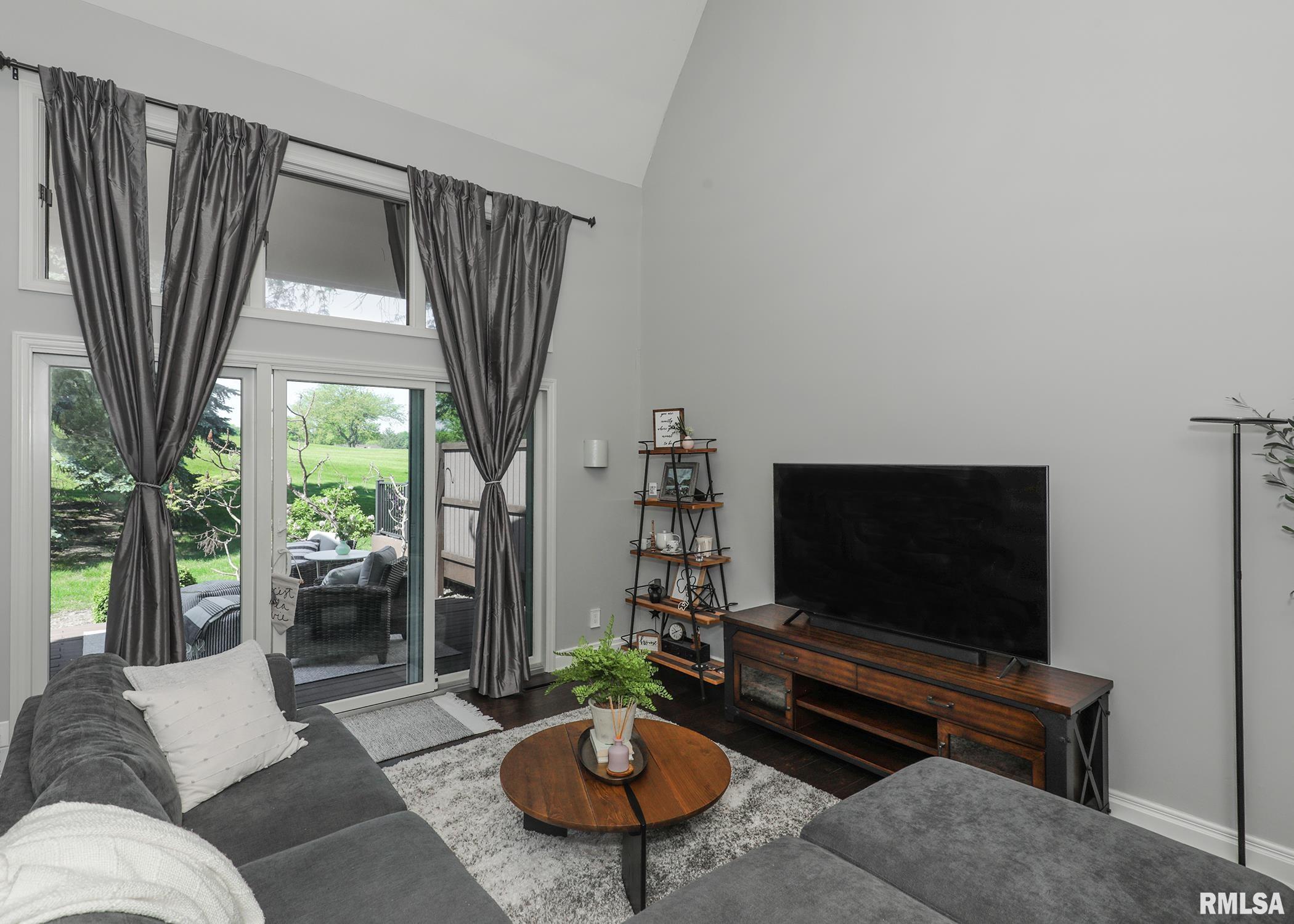 6401 Utica Ridge Road #11, Davenport, Iowa image 11