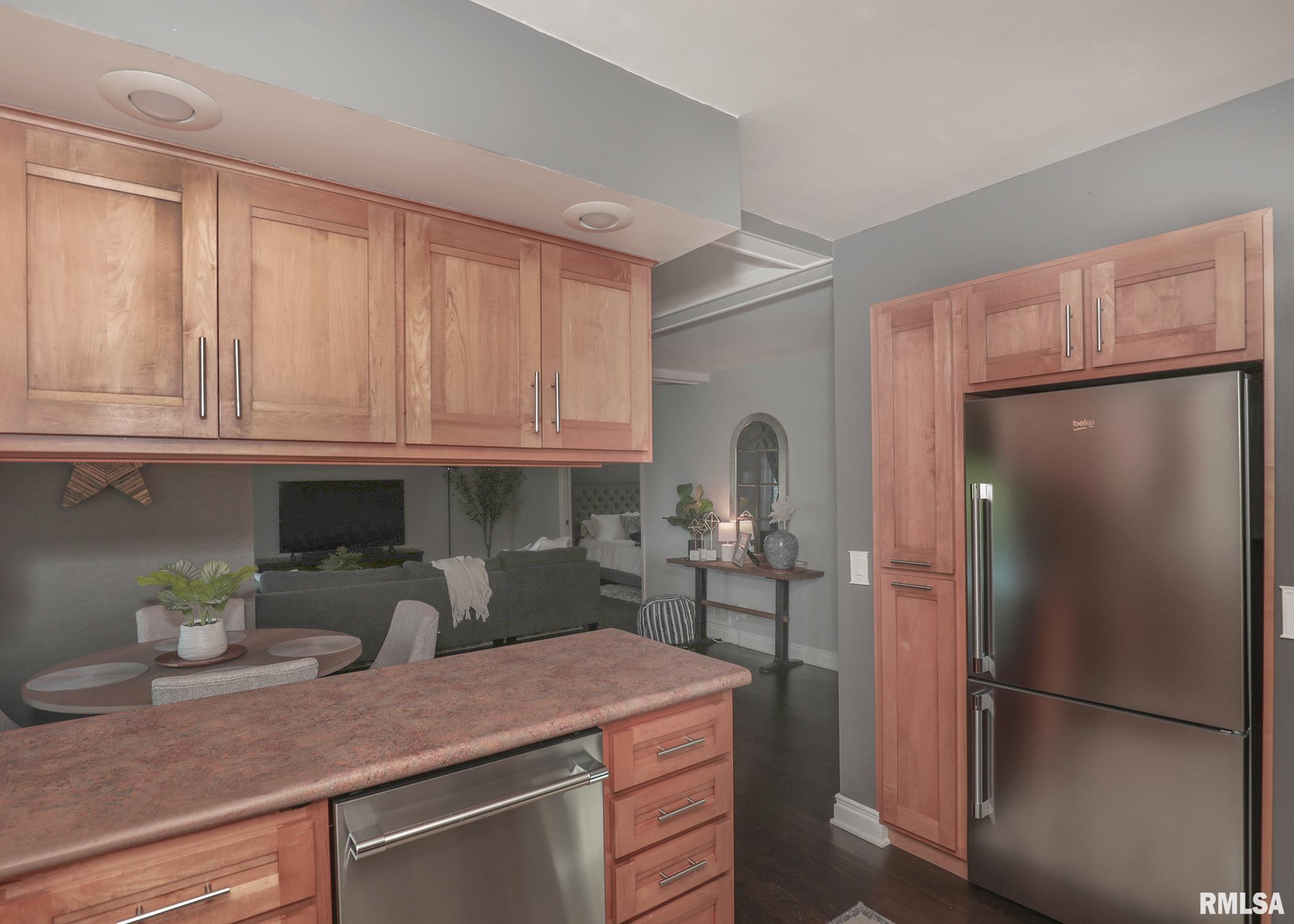 6401 Utica Ridge Road #11, Davenport, Iowa image 17