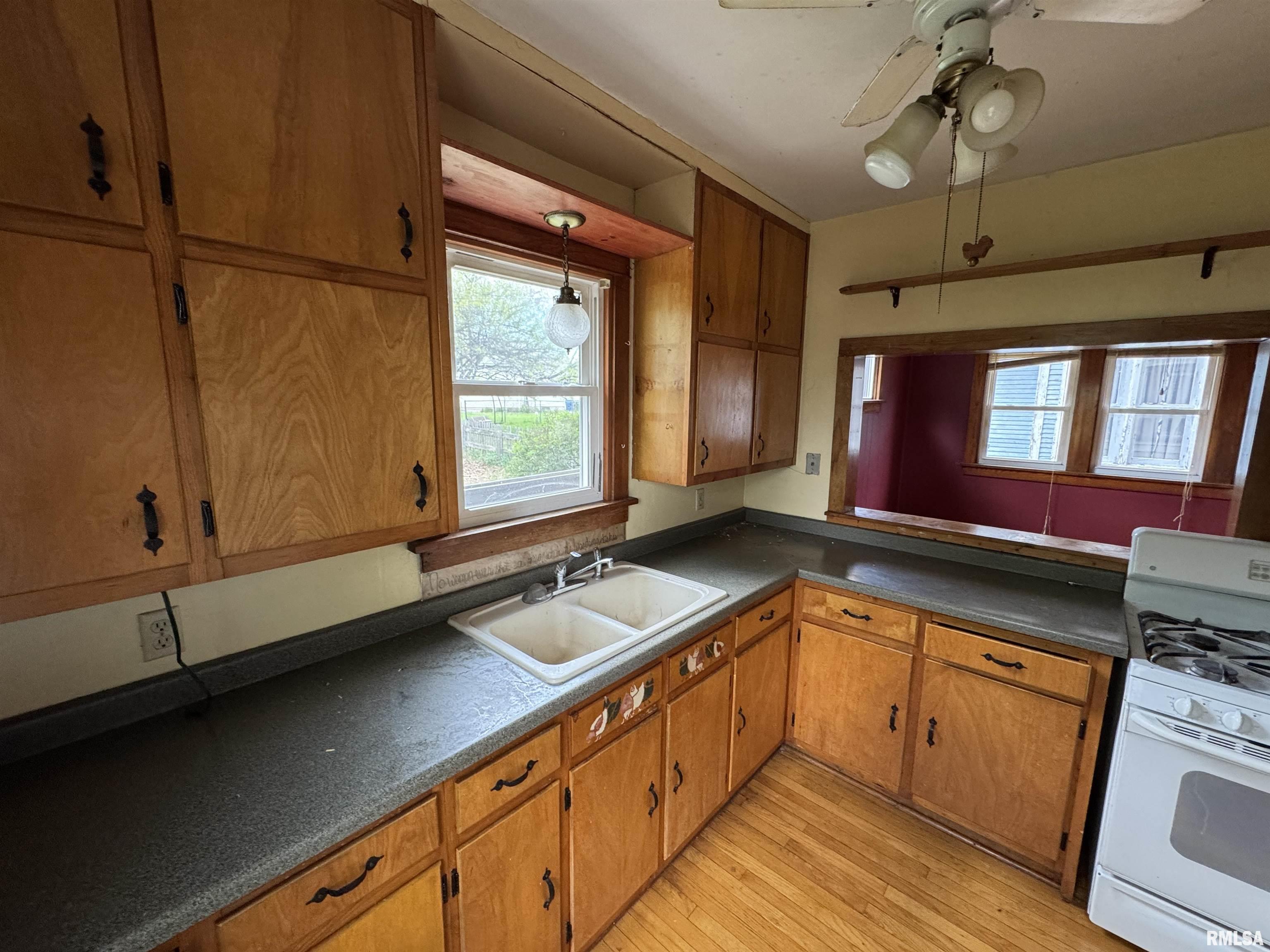 2332 Prospect Avenue, Clinton, Iowa image 20