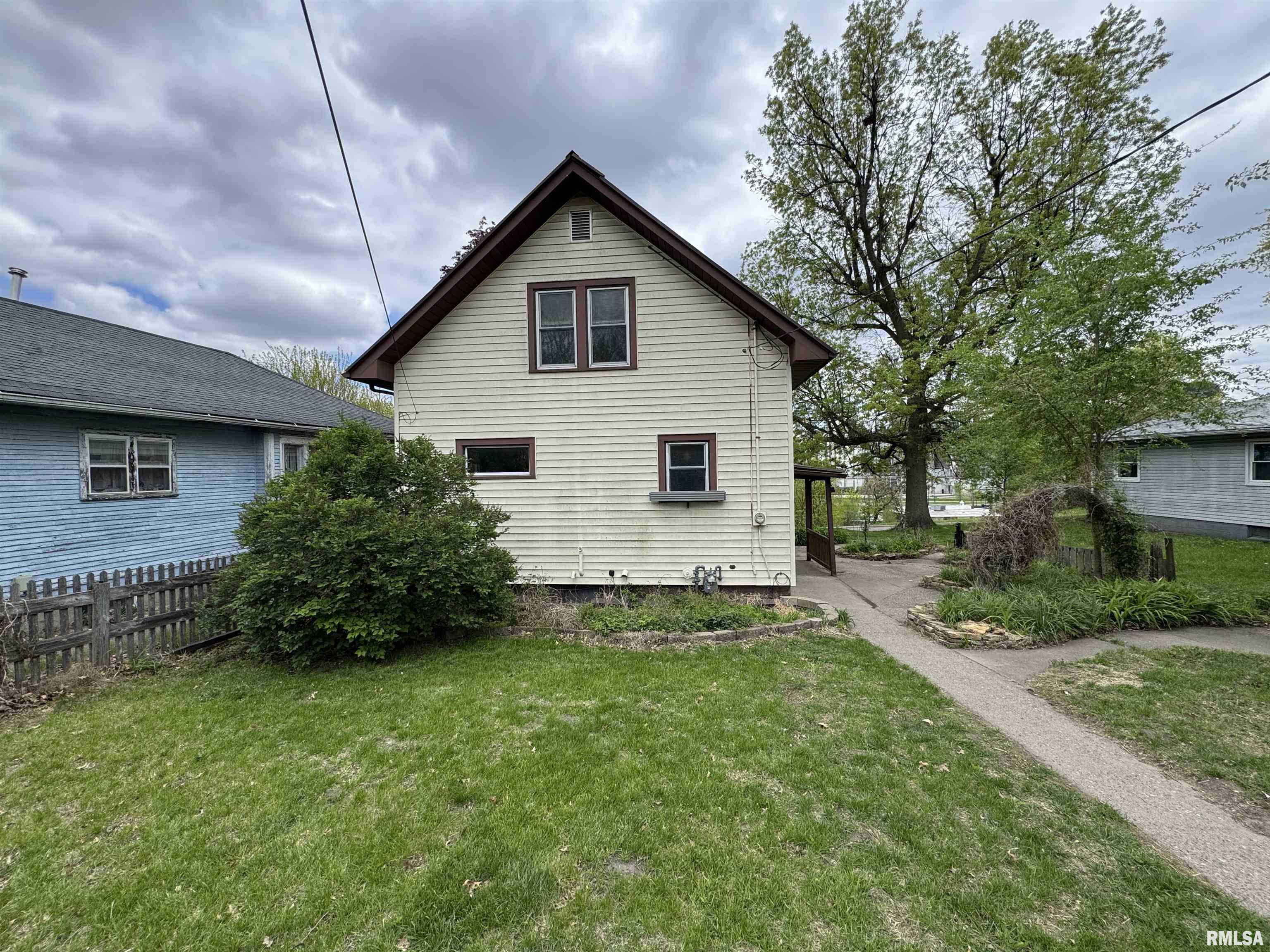 2332 Prospect Avenue, Clinton, Iowa image 5