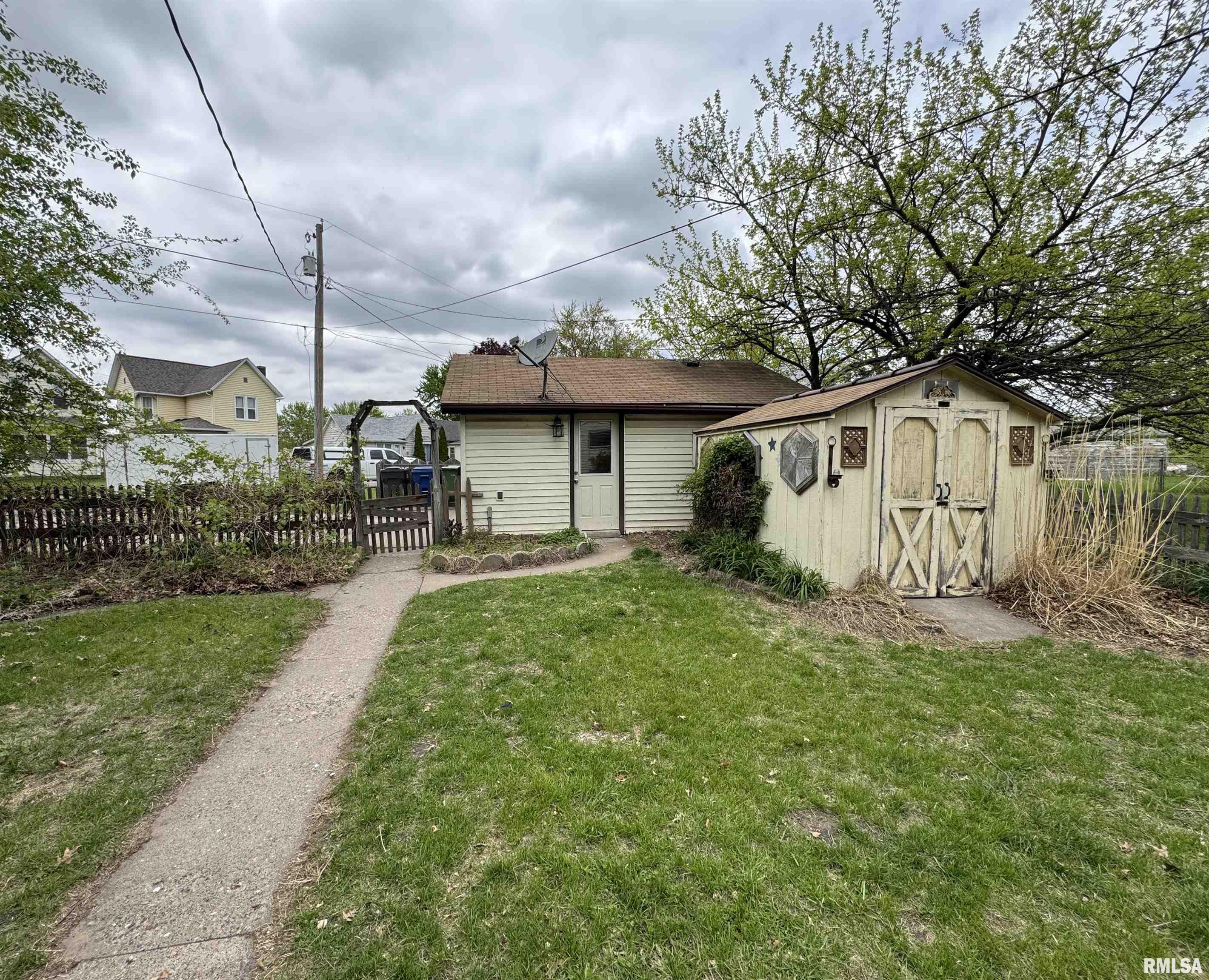 2332 Prospect Avenue, Clinton, Iowa image 9