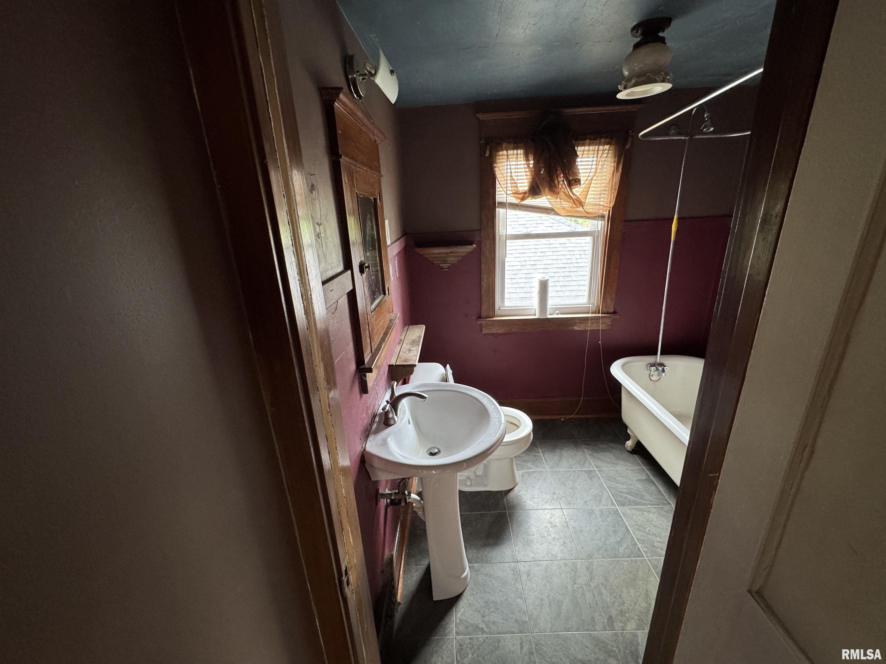 2332 Prospect Avenue, Clinton, Iowa image 34