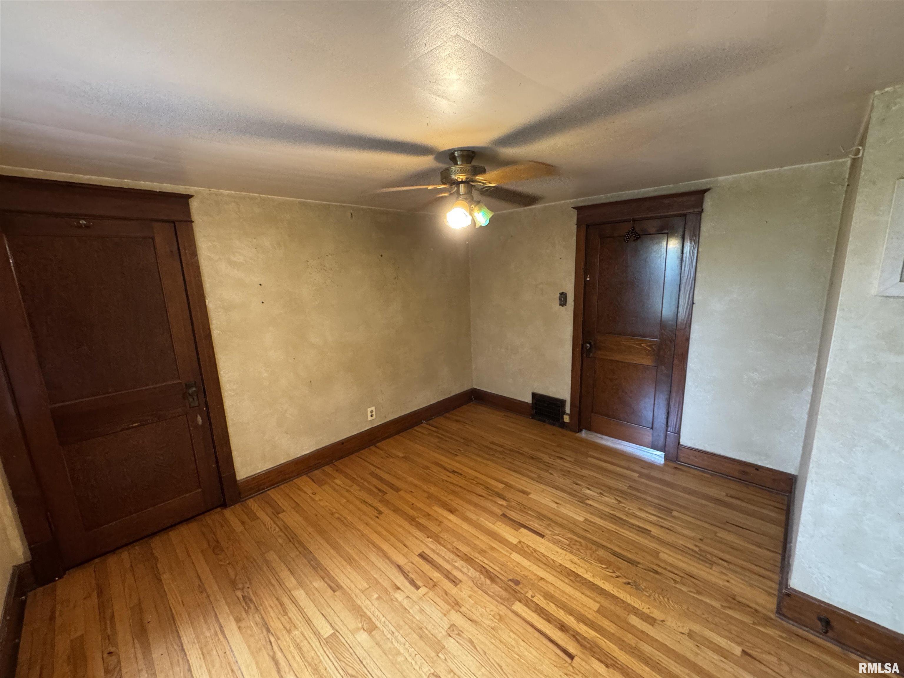 2332 Prospect Avenue, Clinton, Iowa image 32