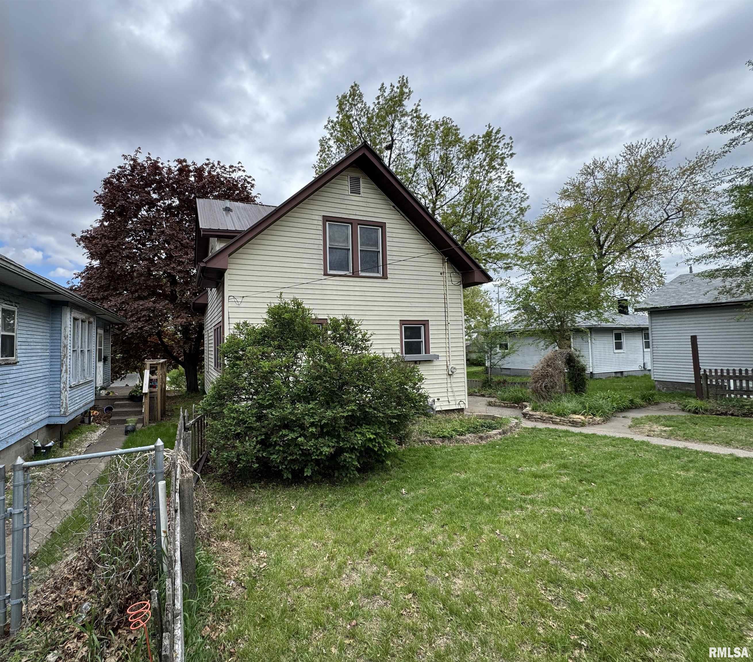 2332 Prospect Avenue, Clinton, Iowa image 6