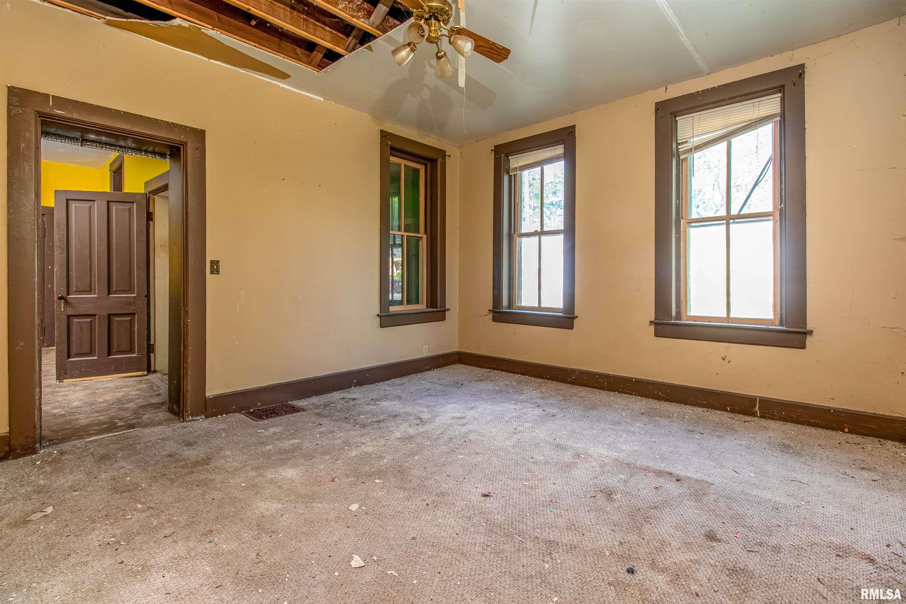 1457 W 4th Street, Davenport, Iowa image 4