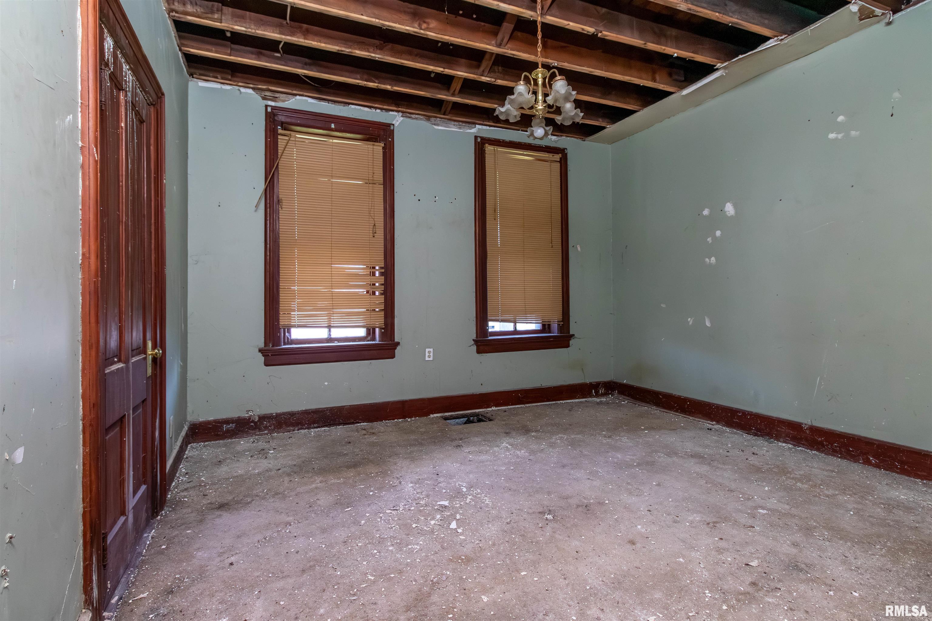 1457 W 4th Street, Davenport, Iowa image 5