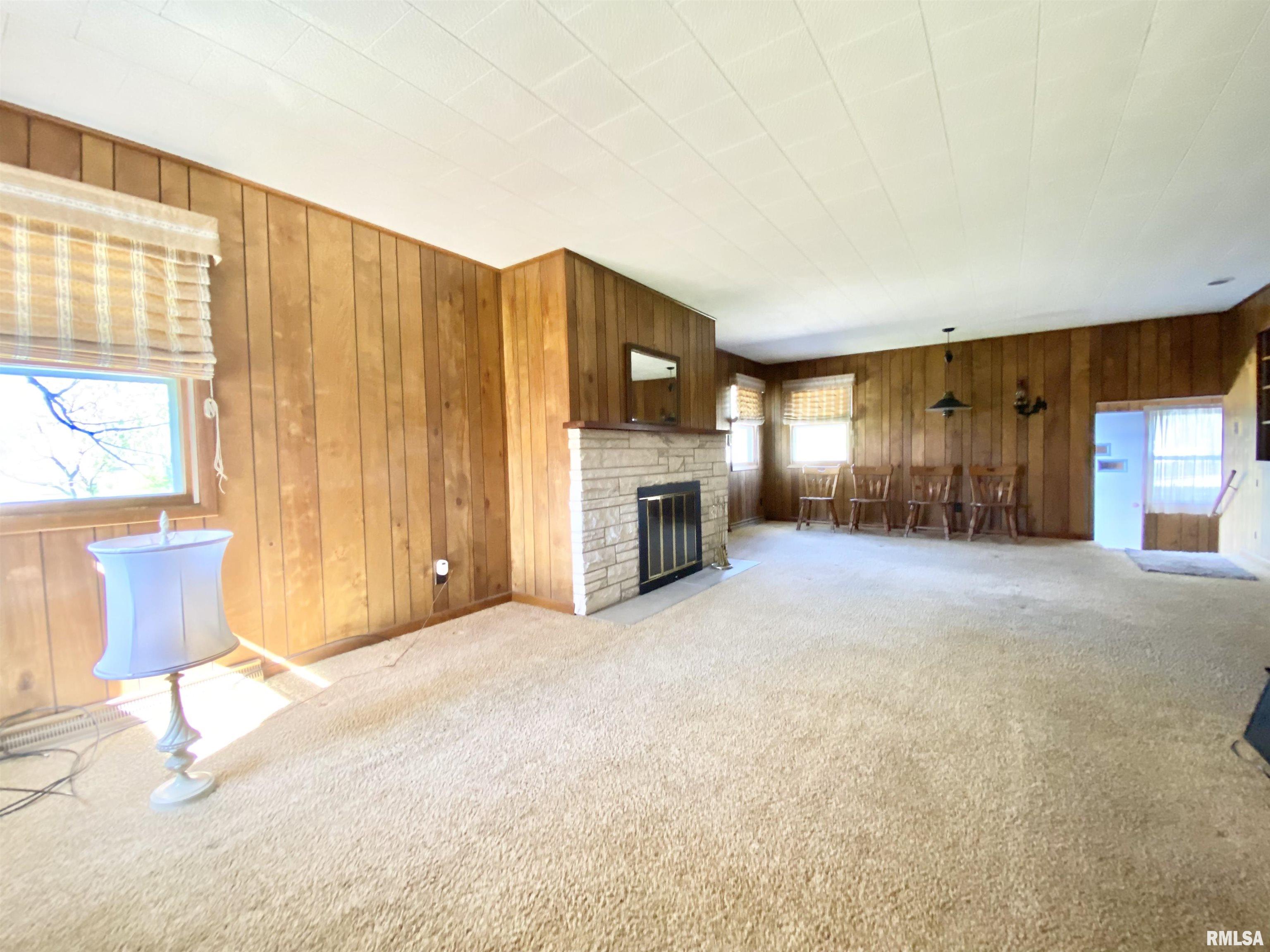 222 10th Street, Lincoln, Illinois image 13
