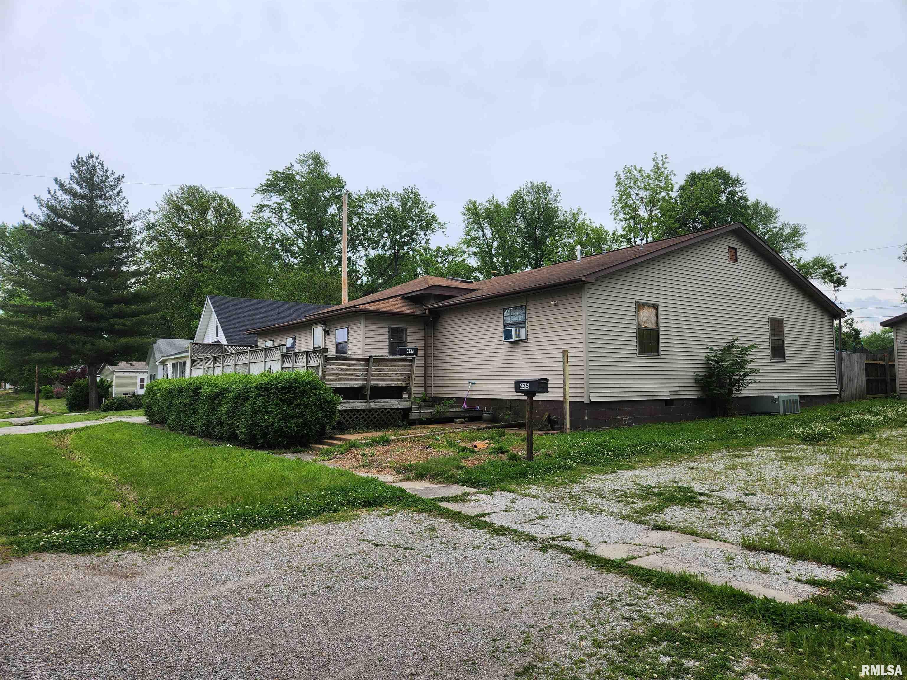 437 Bicknell Street, Centralia, Illinois image 24