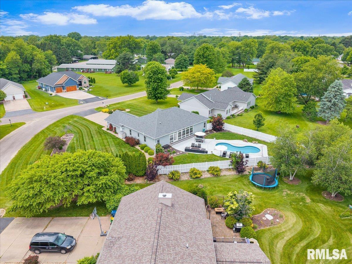 4 Fairway Drive, Monmouth, Illinois image 47