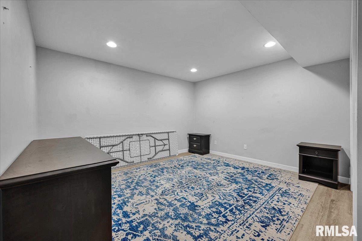 4 Fairway Drive, Monmouth, Illinois image 33