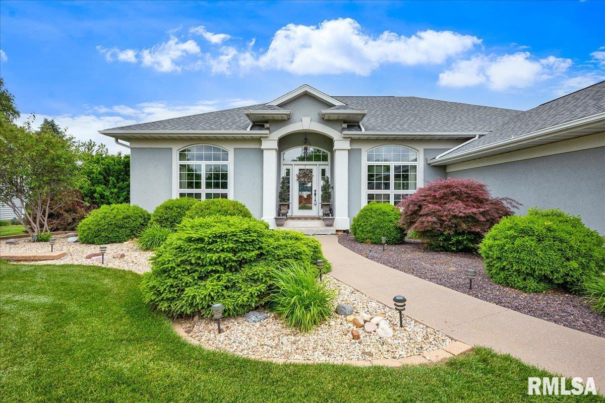 4 Fairway Drive, Monmouth, Illinois image 2