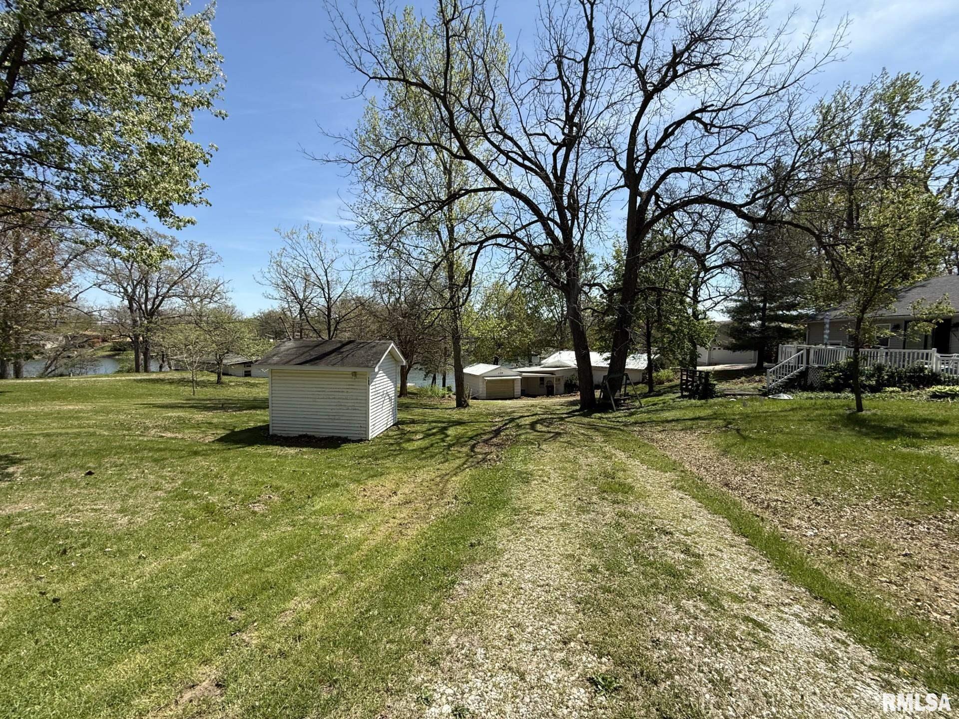 109 Lake Warren Drive, Monmouth, Illinois image 5