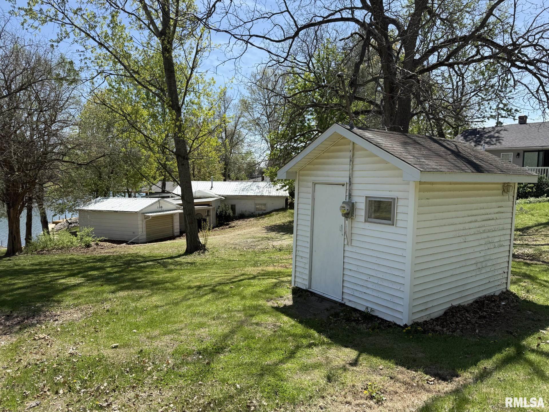 109 Lake Warren Drive, Monmouth, Illinois image 8