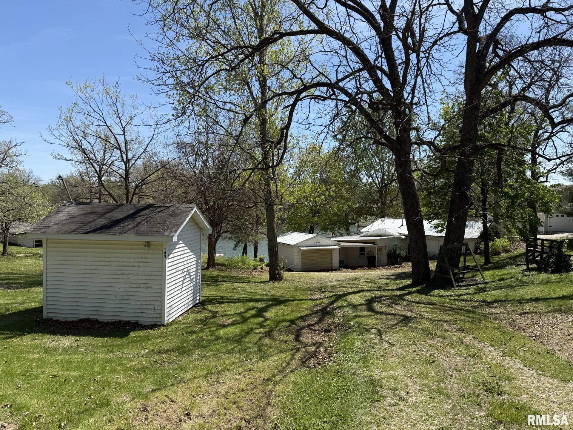 109 Lake Warren Drive, Monmouth, Illinois image 6