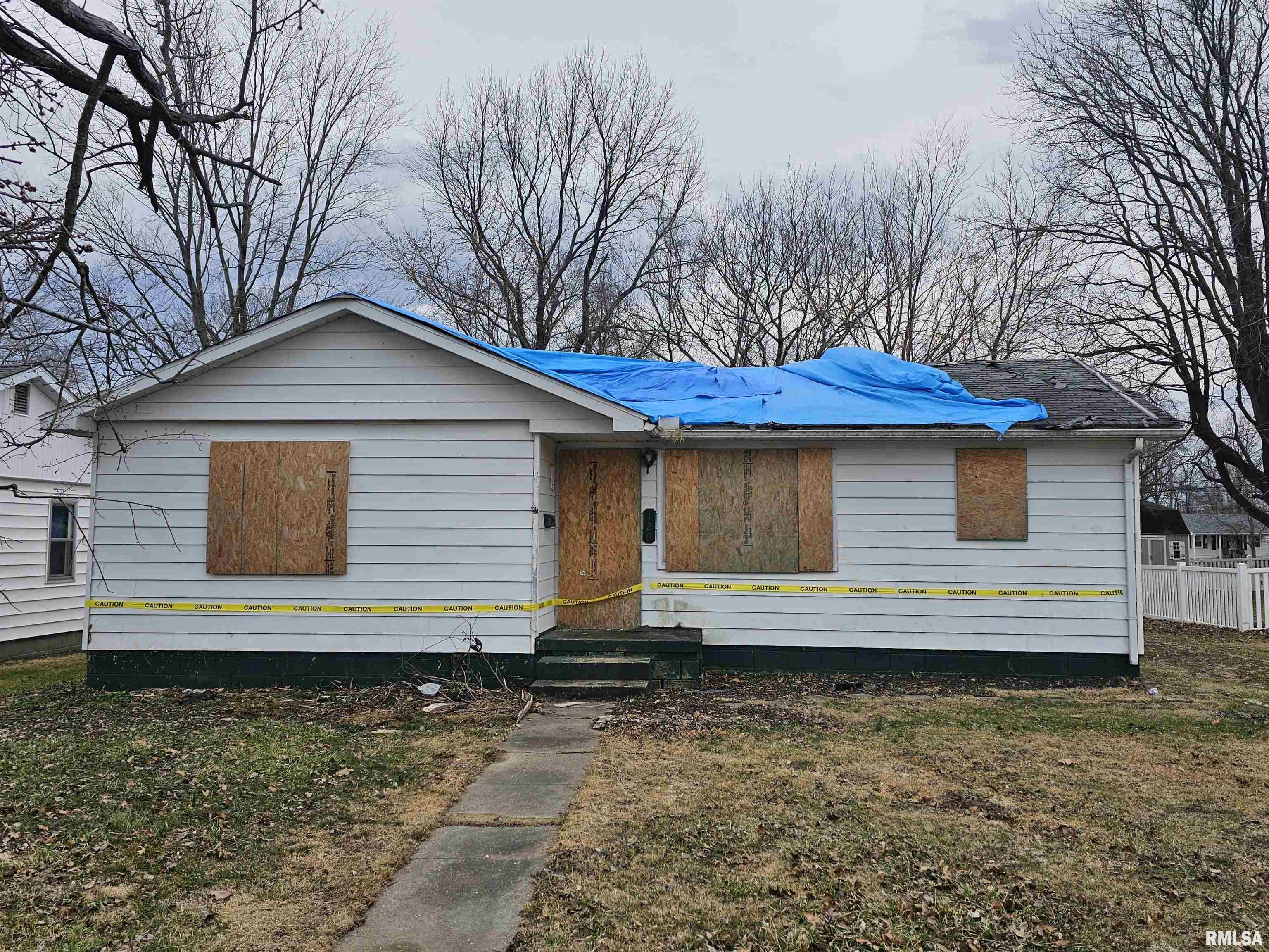 120 Young Drive, Fairfield, Illinois image 1