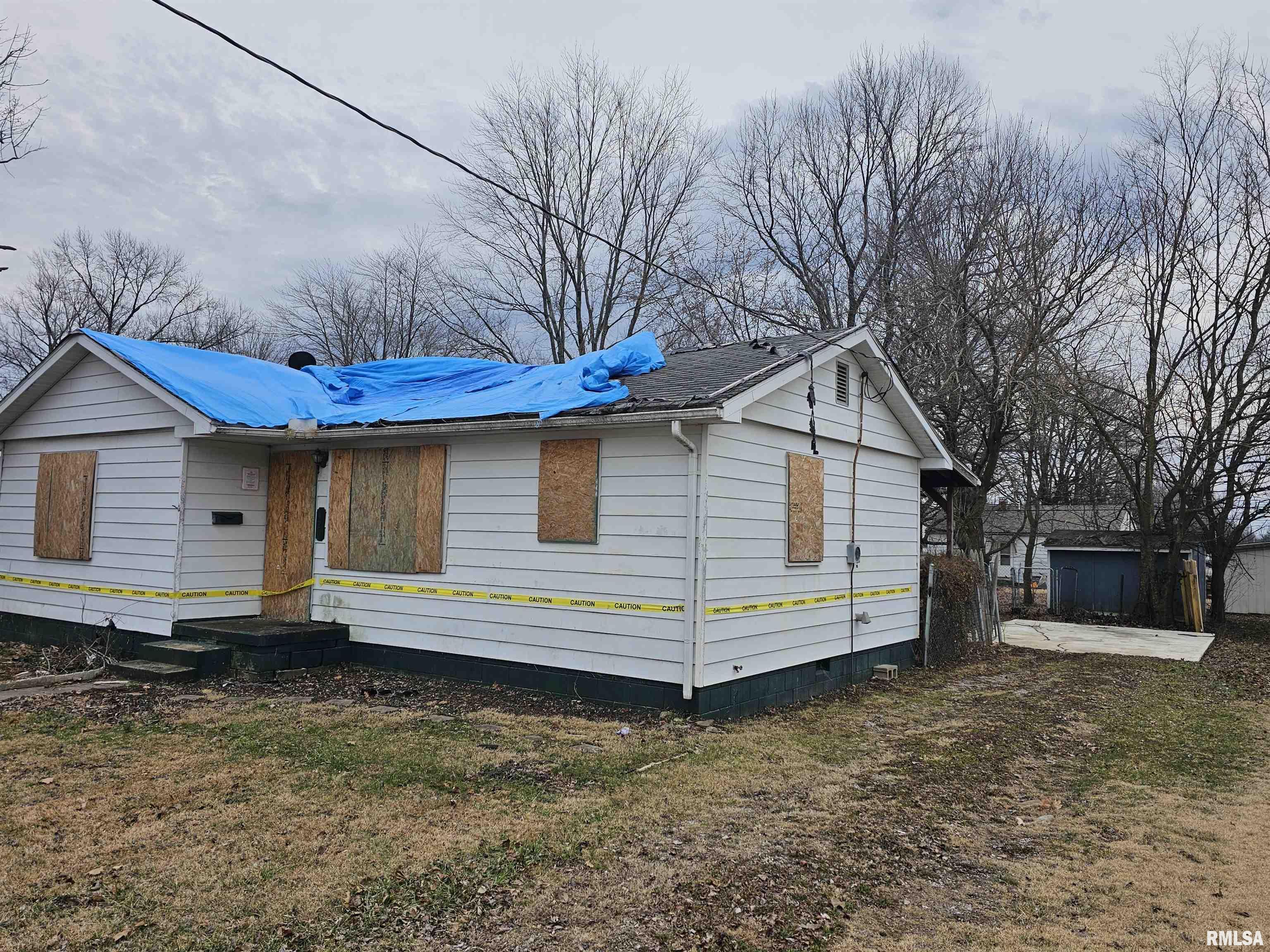 120 Young Drive, Fairfield, Illinois image 3