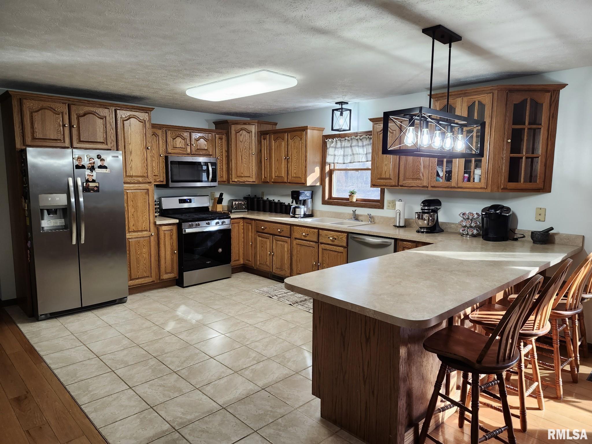 8956 Strawberry Lane, Dawson, Illinois image 13