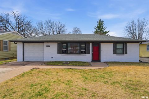 Homes For Sale - 612 E Wilson Avenue<br/> Peoria County, Peoria, IL 61603