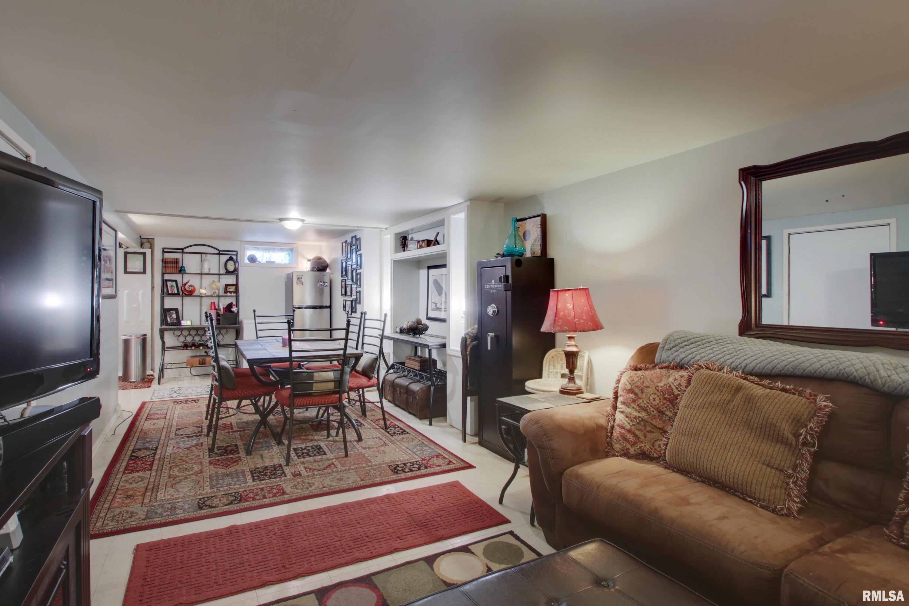 3117 N College Avenue, Quincy, Illinois image 16