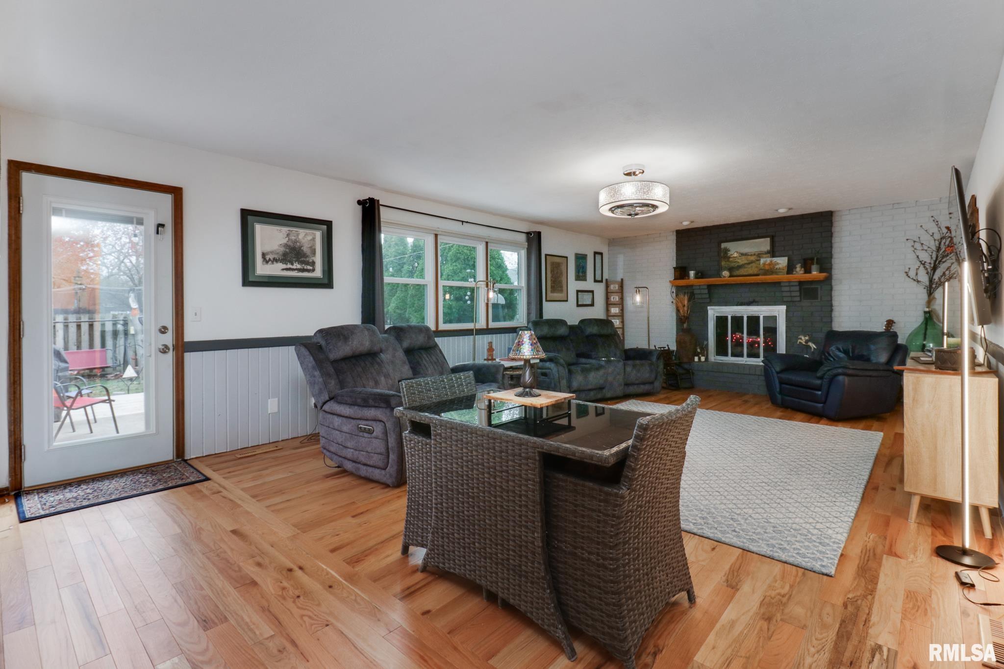 56 Brookshire Green, Bloomington, Illinois image 15