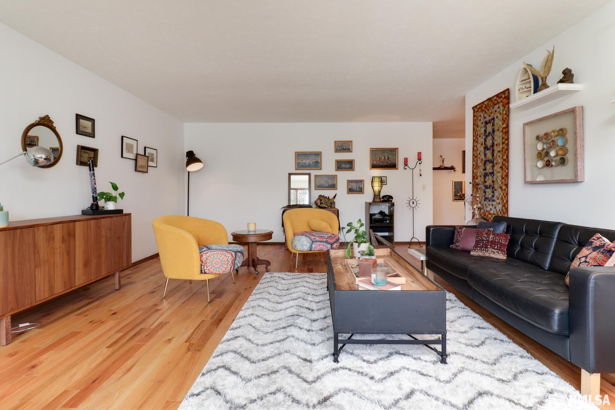 56 Brookshire Green, Bloomington, Illinois image 7