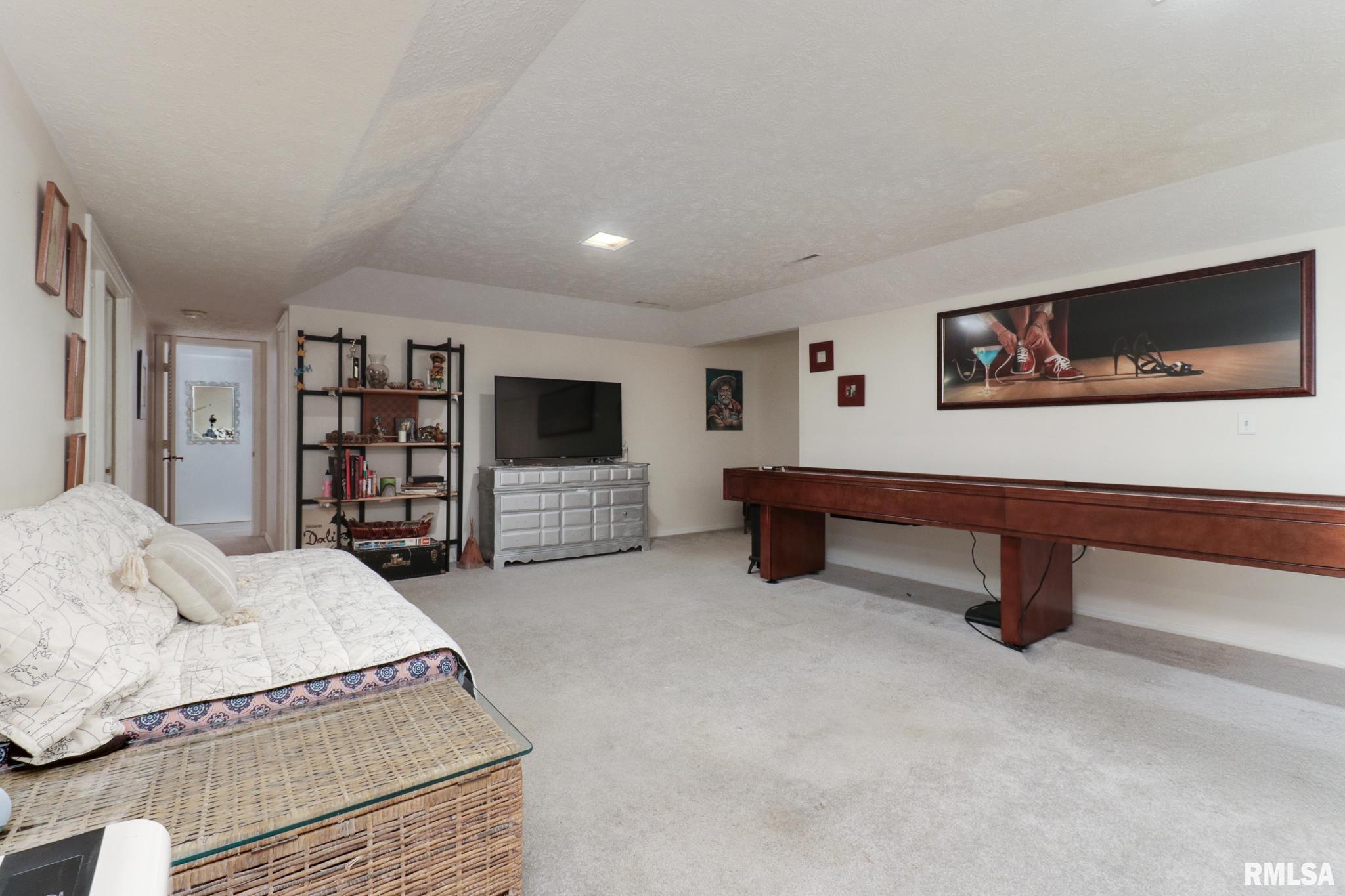 56 Brookshire Green, Bloomington, Illinois image 26