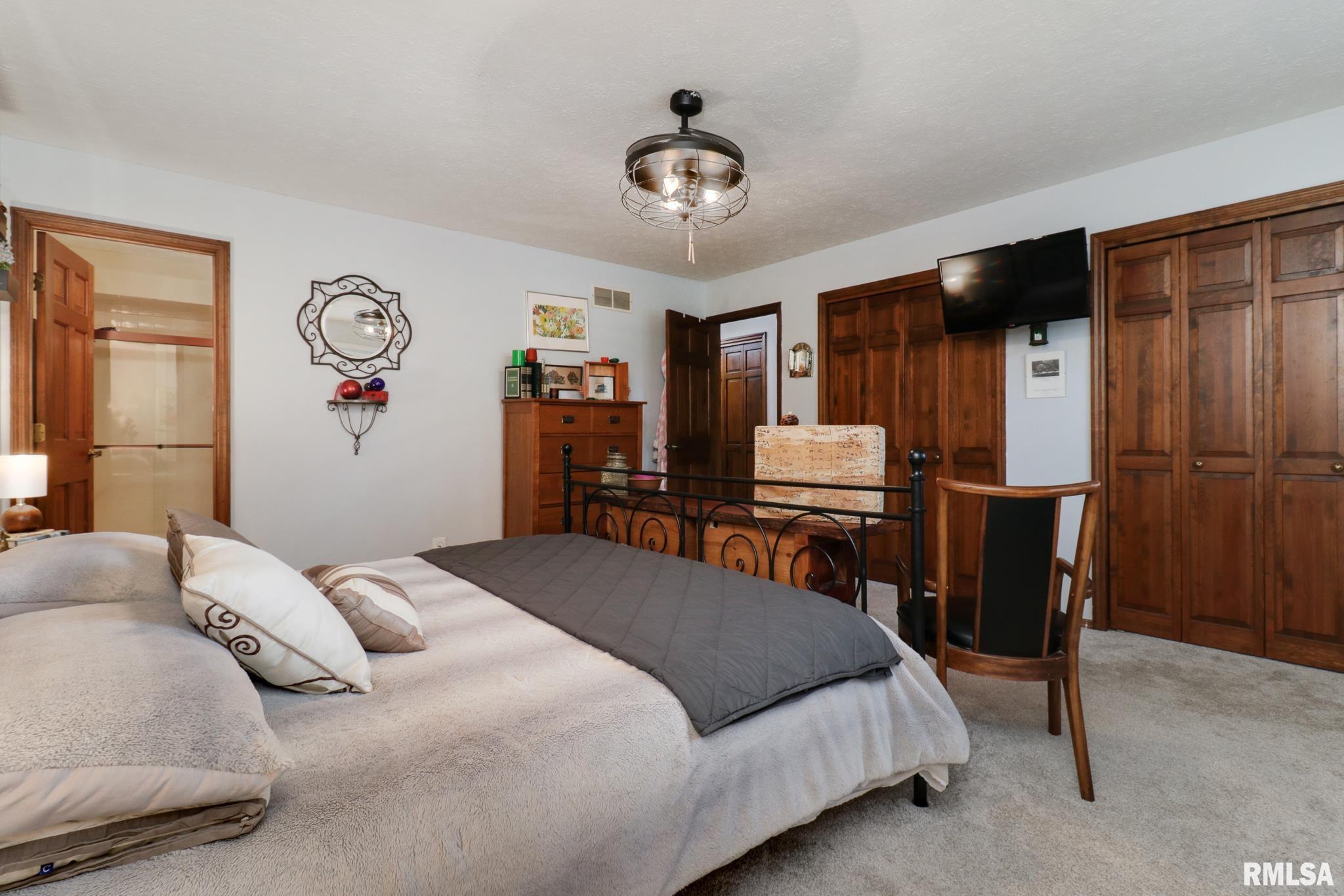 56 Brookshire Green, Bloomington, Illinois image 19