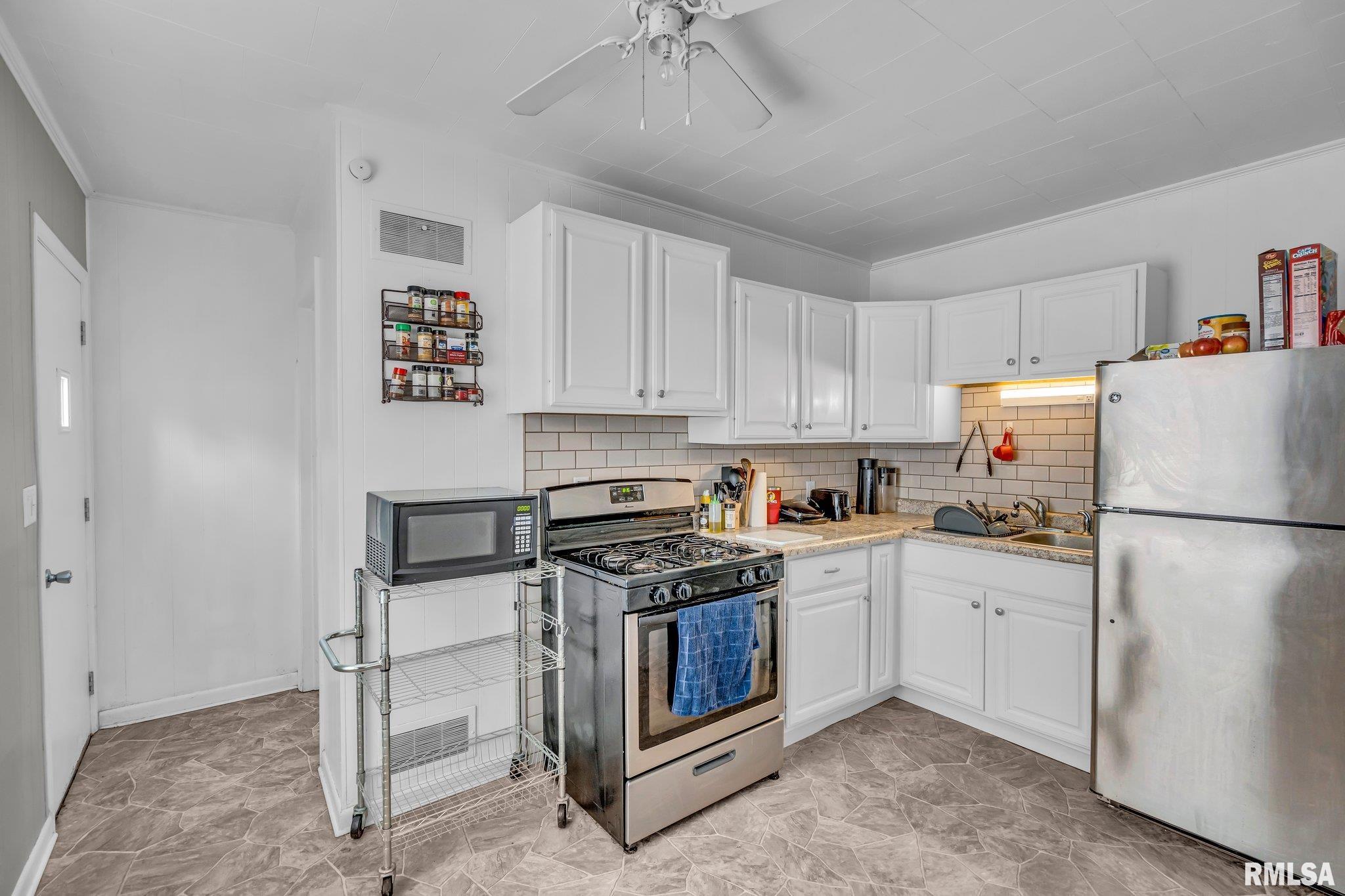 3836 Pearl Avenue, Davenport, Iowa image 16