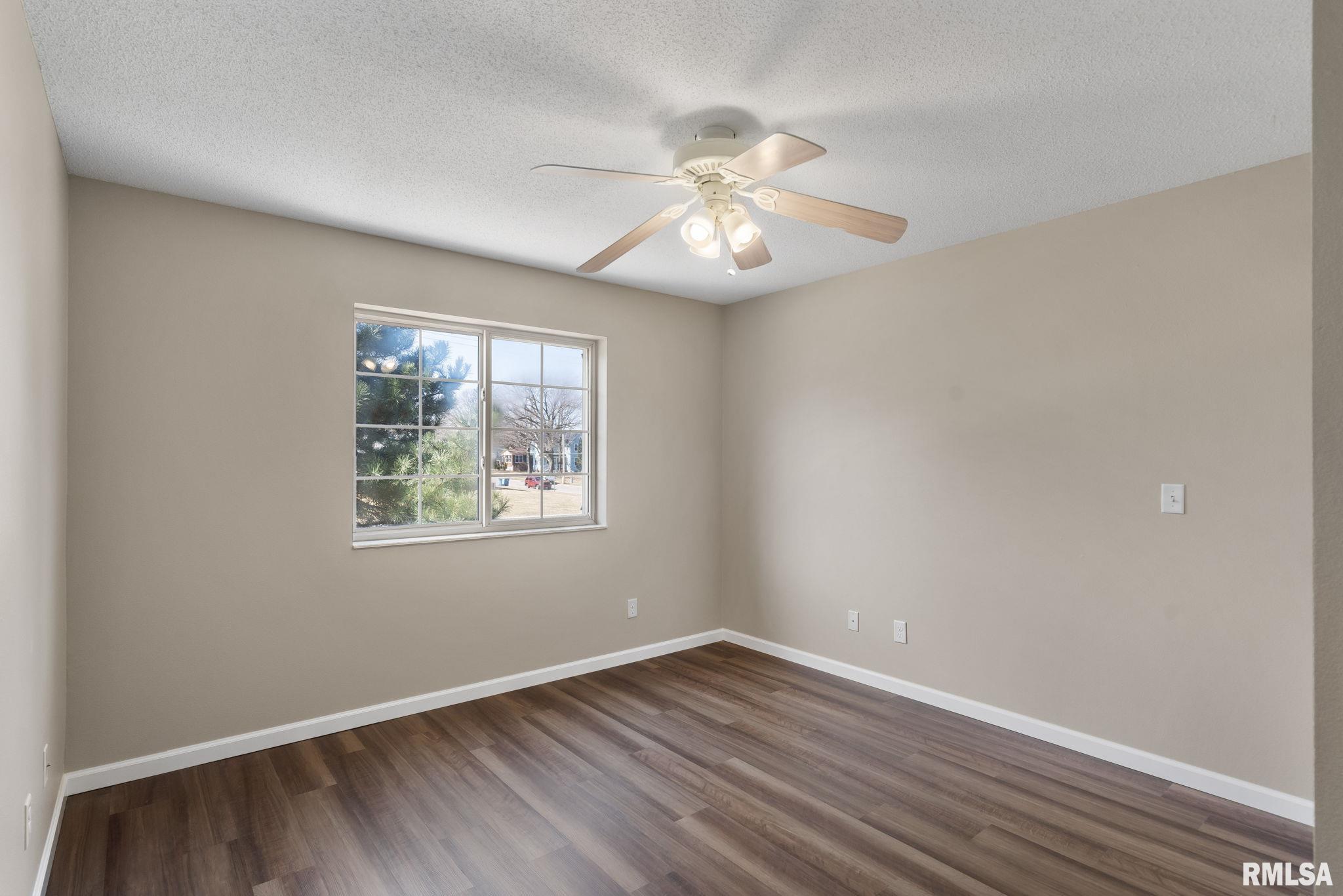 105 E Price Street #204, Eldridge, Iowa image 15
