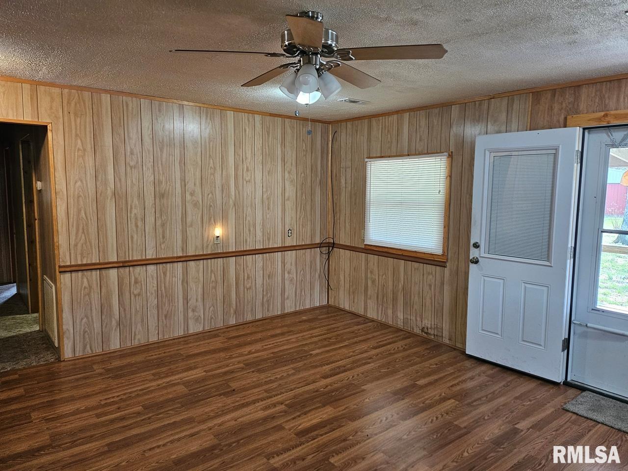 13973 Halliday Road, Plainview, Illinois image 26