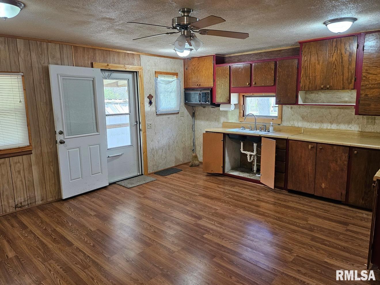 13973 Halliday Road, Plainview, Illinois image 24