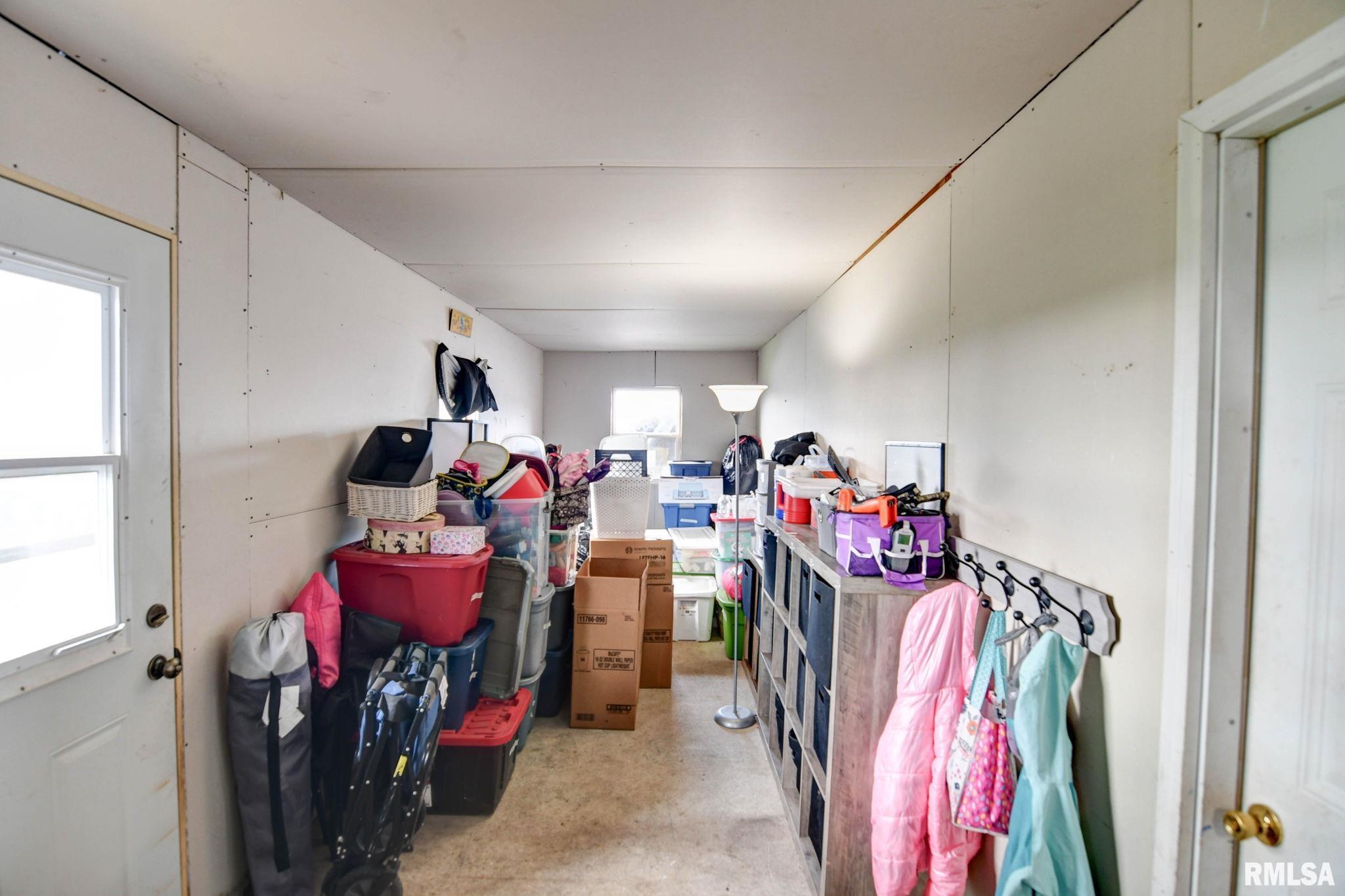 2247 N 1900 E Road, Stonington, Illinois image 15