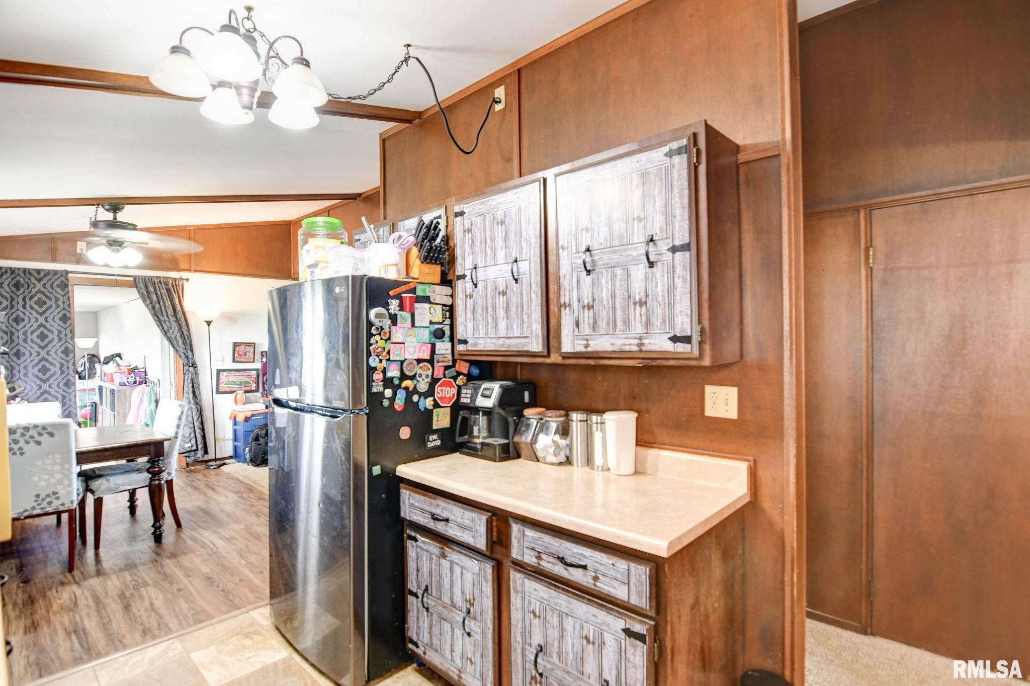 2247 N 1900 E Road, Stonington, Illinois image 3