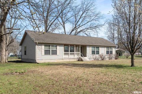 Homes For Sale - 465 Main Street<br/> Jackson County, Vergennes, IL 62994