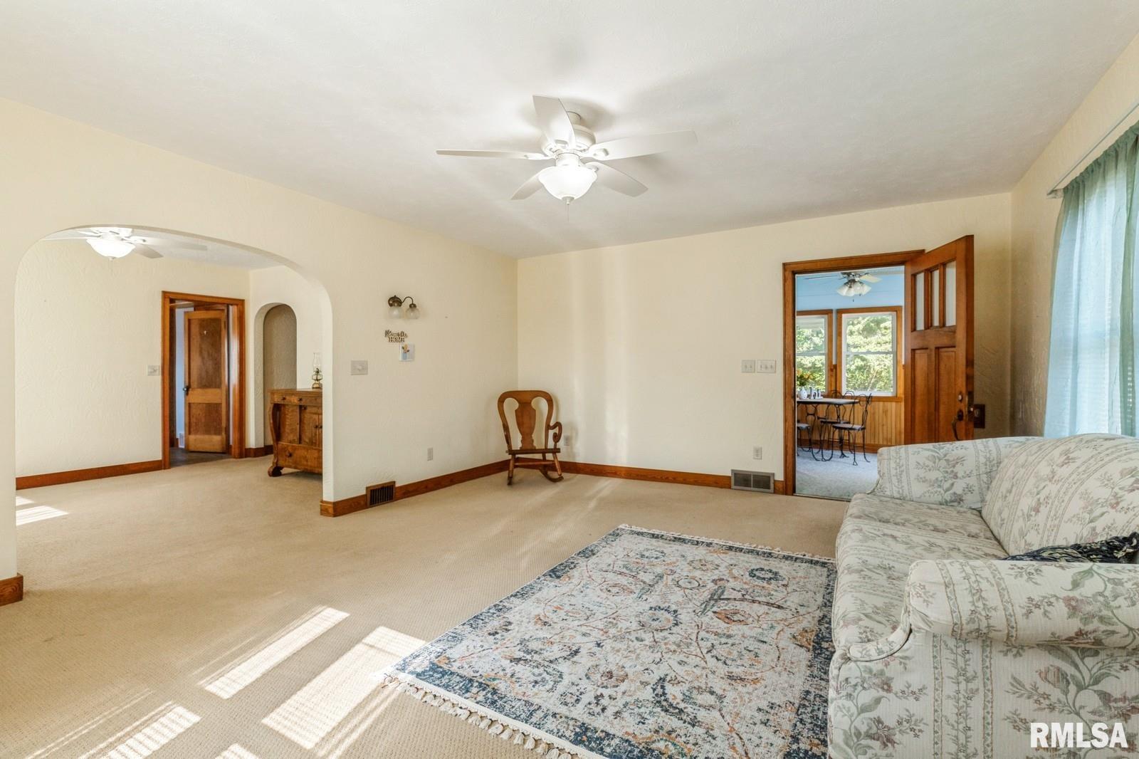 203 E Park Street, Geneseo, Illinois image 15