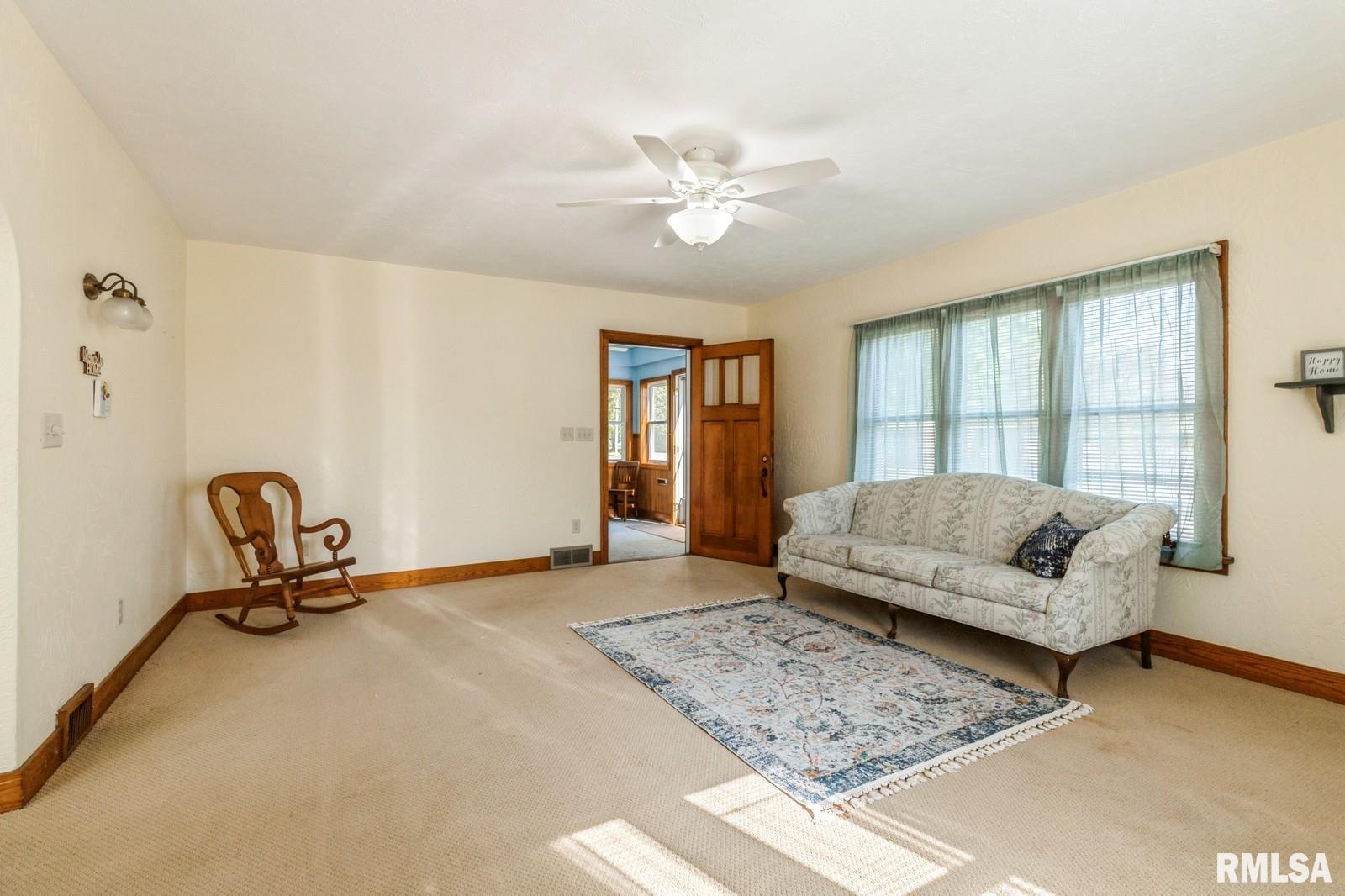 203 E Park Street, Geneseo, Illinois image 13