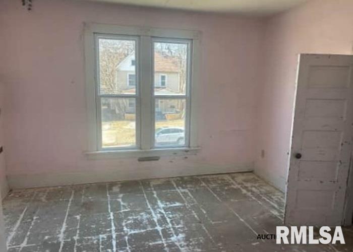 448 N 3rd Avenue, Canton, Illinois image 4